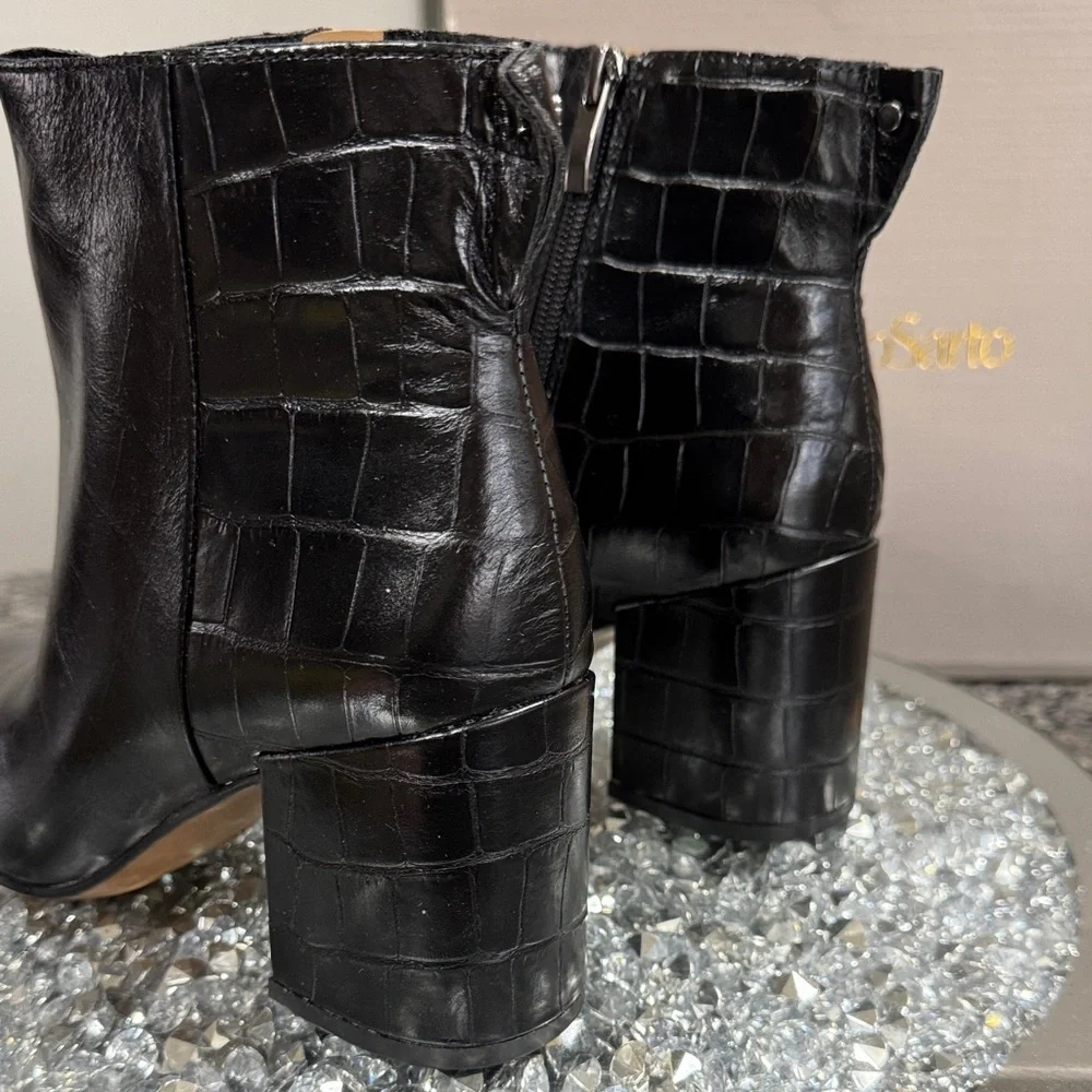 Franco Sarto Black Croc-Textured Leather Block Heel Ankle Boots NEW 8